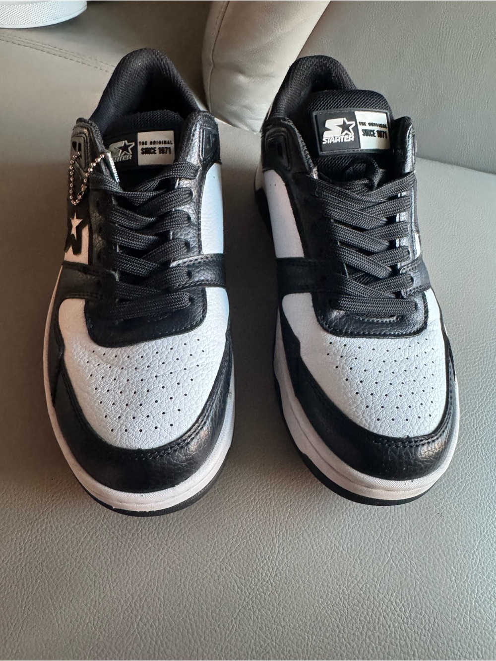 Starter Men’s Size 8 Black & White Low Top Sneakers – The Original Since 1971